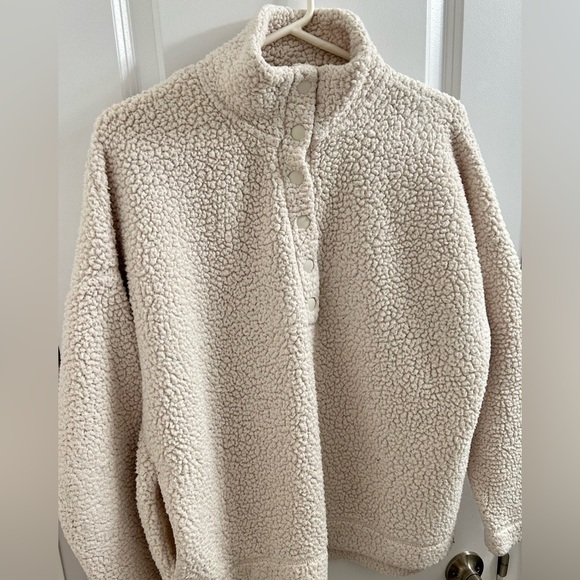 Aerie Women’s White Sherpa Fleece 1/4 Button Up Sweater - Size S - Picture 5 of 8